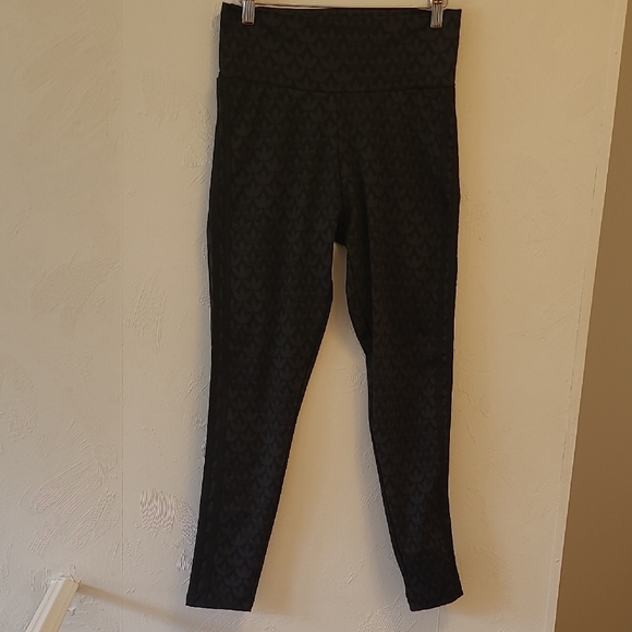 adidas Black Patterned Leggings - Picture 5 of 9
